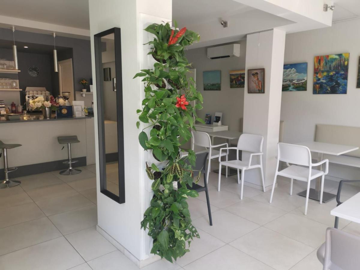 Hotel Villa Miki بورديغيرا المظهر الخارجي الصورة